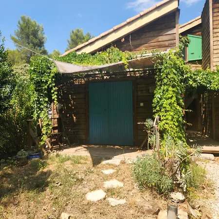 Apartment En Bois Saint-Mathieu-de-Treviers