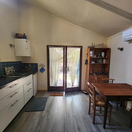 En Bois Apartment Saint-Mathieu-de-Treviers